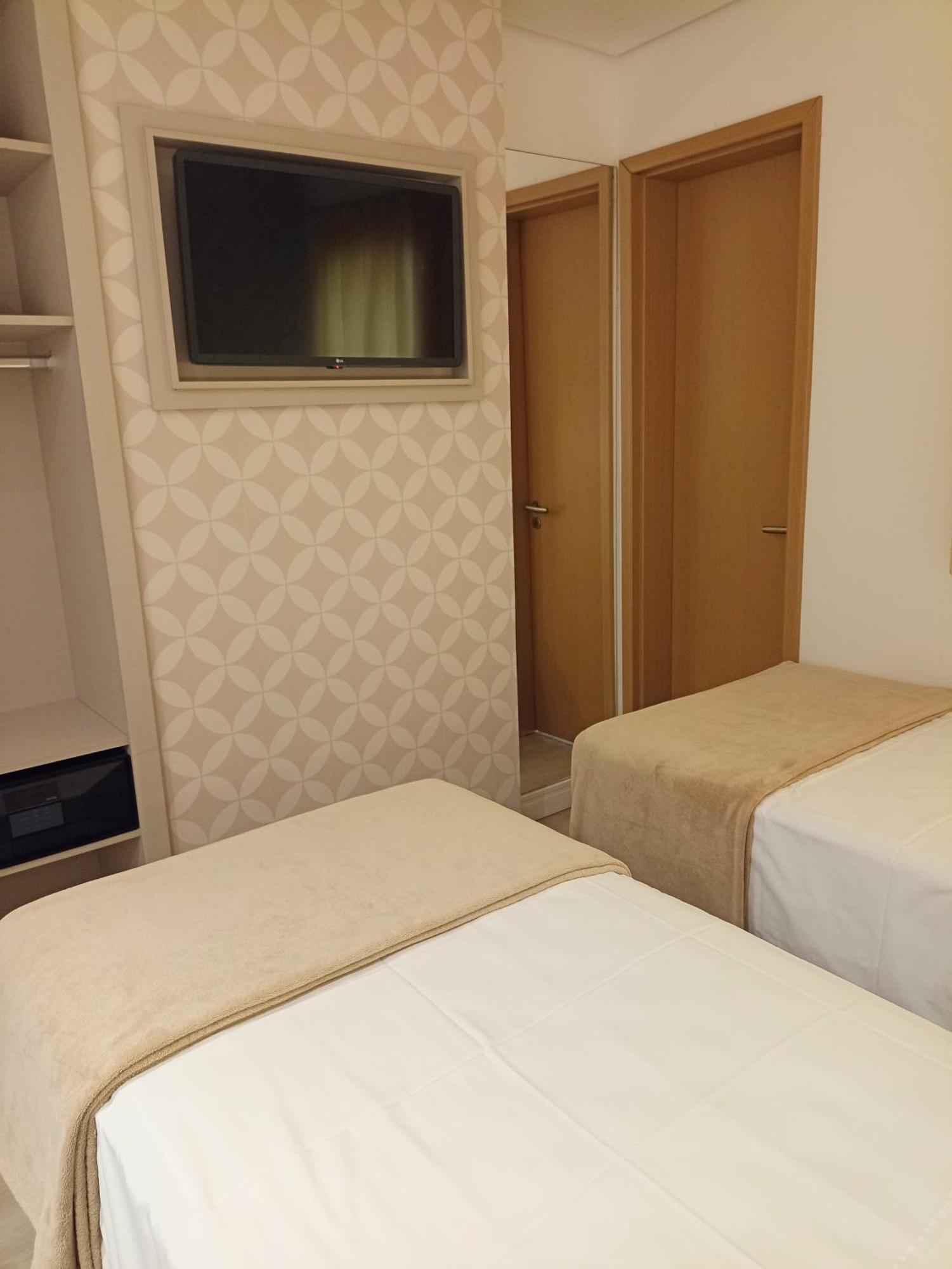 Hotel ארוג'ה מראה חיצוני תמונה